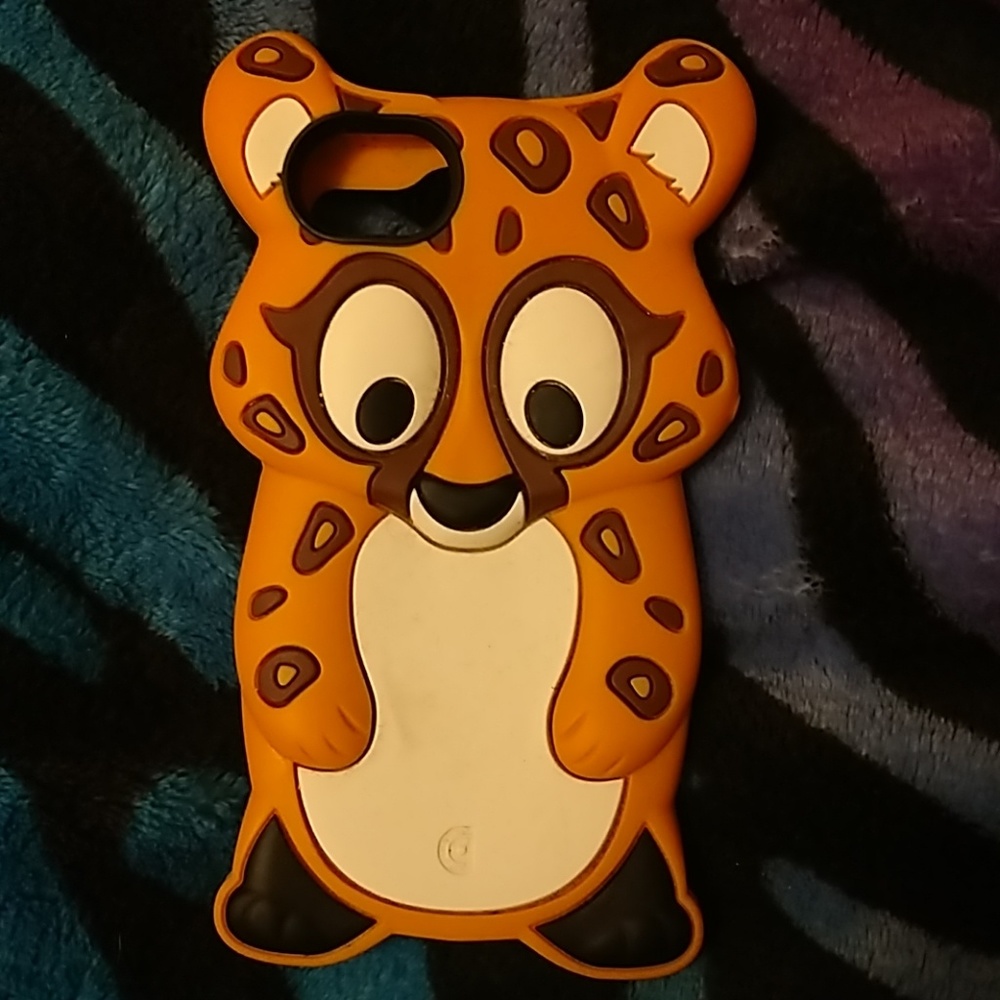 🐆Cheetah iPod 5/6 gen case🐆